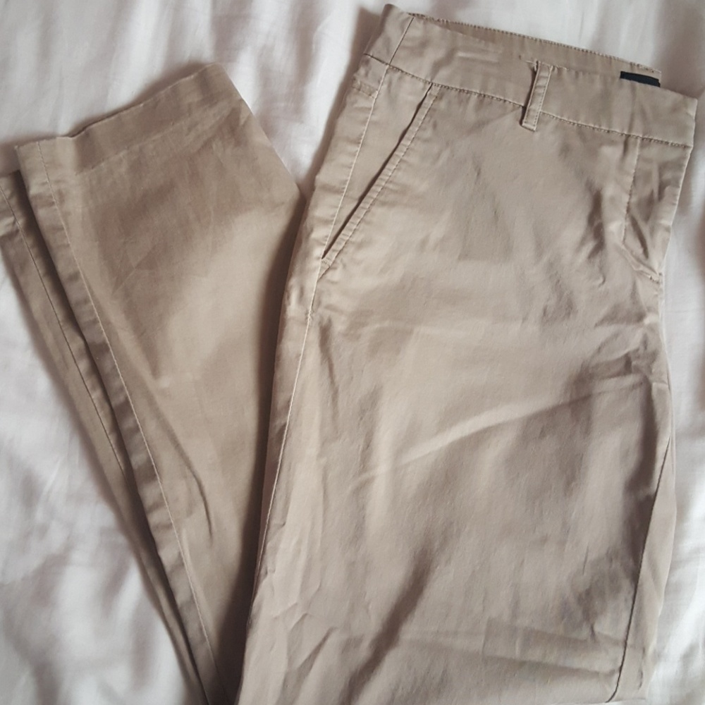 *SOLD* Women's Willi Smith Tan Capris